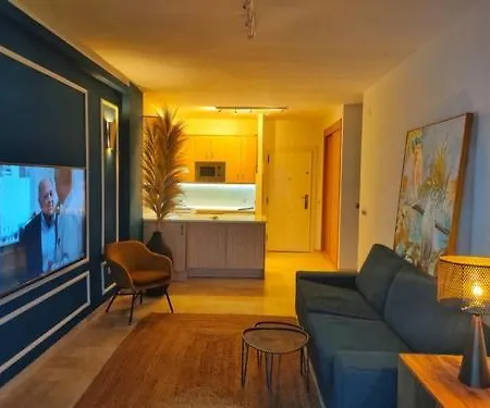 New Fabulous Beachfront * Торремолинос