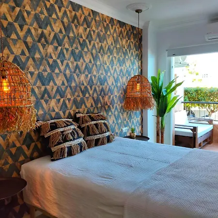New Fabulous Beachfront Apartment Torremolinos
